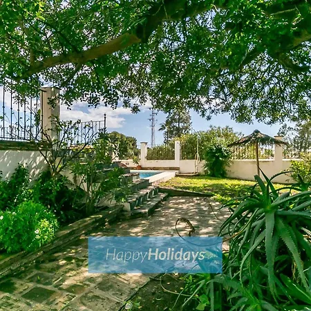 Hh Auryn Villa